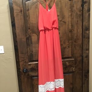 Cute spaghetti strap maxi dress!